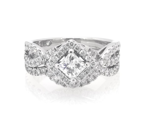 Previously Owned THE LEO Princess-Cut Diamond Halo Bridal Set 1-3/8 ct tw 14K White Gold Size 6.5