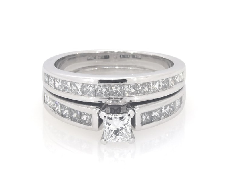 Main Image 1 of Previously Owned Princess-Cut Diamond Bridal Set 7/8 ct tw 14K White Gold Size 4.25