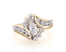Previously Owned Marquise-Cut Diamond Bypass Bridal Set 7/8 ct tw 14K Yellow Gold Size 5.5