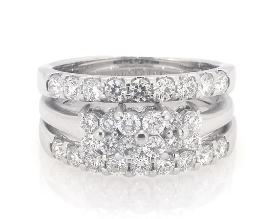 Previously Owned Round-Cut Graduated Diamond Bridal Set 1-1/3 ct tw 14K White Gold Size 7.5