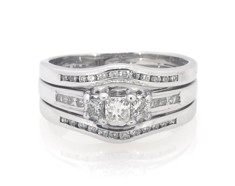 Main Image 1 of Previously Owned Princess-Cut Diamond Three-Stone Bridal Set 5/8 ct tw 14K White Gold Size 7.5