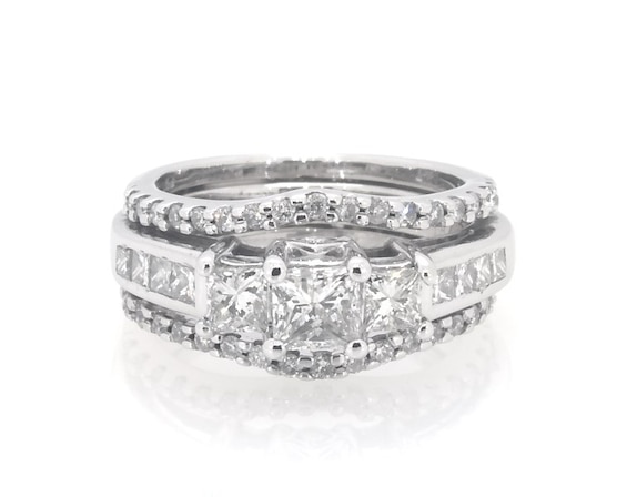 Previously Owned Princess-Cut Diamond Three-Stone Bridal Set 1-1/5 ct tw 14K White Gold Size 3.5