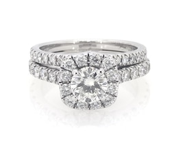 Previously Owned Neil Lane Round-Cut Diamond Halo Bridal Set 1-5/8 ct tw 14K White Gold Size 5.75