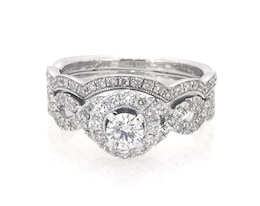 Previously Owned Neil Lane Round-Cut Diamond Halo Bridal Set 1-1/6 ct tw 14K White Gold Size 6.75