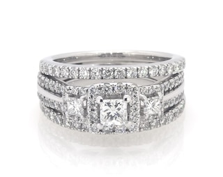Previously Owned Vera Wang LOVE Princess-Cut Diamond Three-Stone