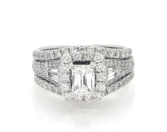Previously Owned Neil Lane Emerald-Cut Diamond Halo Bridal Set 2-1/2 ct tw 14K White Gold Size
