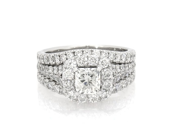 Previously Owned Neil Lane Cushion-Cut Diamond Halo Bridal Set 2-7/8 ct tw 14K White Gold Size 7.75