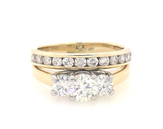 Previously Owned Round-Cut Diamond Three-Stone Bridal Set 1-3/8 ct tw 10K Yellow Gold & Platinum Size 6.5