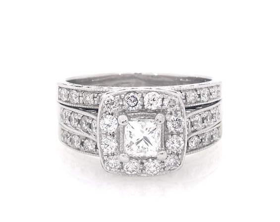 Previously Owned Princess-Cut Diamond Halo Bridal Set 1-7/8 ct tw 14K White Gold Size