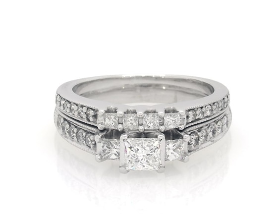 Previously Owned Princess-Cut Diamond Three-Stone Bridal Set 1 ct tw 14K White Gold 6.25