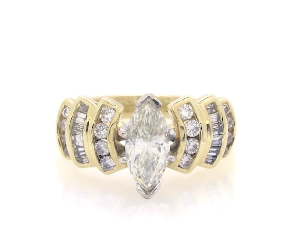 Previously Owned Marquise-Cut Diamond Bridal Set 1-1/4 ct tw 14K Yellow Gold Size 5