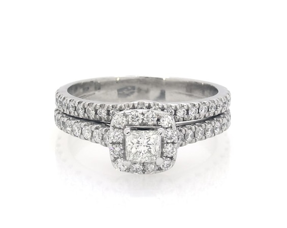 Previously Owned Neil Lane Princess-Cut Diamond Halo Bridal Set 1 ct tw 14K White Gold Size 8.25