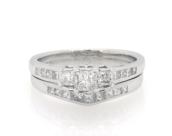 Previously Owned Princess-Cut Diamond Three-Stone Bridal Set 1-1/3 ct tw 14K White Gold Size 9.5