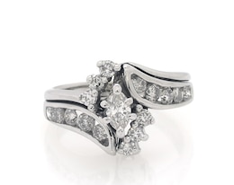 Previously Owned Marquise & Round-Cut Diamond Bridal Set 7/8 ct tw 14K White Gold Size 6.25
