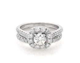 Previously Owned Neil Lane Round-Cut Diamond Halo Bridal Set 1-1/2 ct tw 14K White Gold Size 6.5