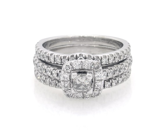 Previously Owned Neil Lane Princess-Cut Diamond Halo Bridal Set 1-1/6 ct tw 14K White Gold 5.25