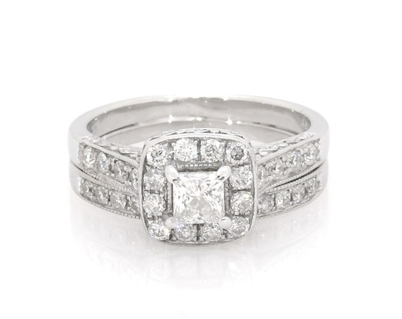 Previously Owned Princess-Cut Diamond Halo Bridal Set 1-1/5 ct tw 14K White Gold Size 8