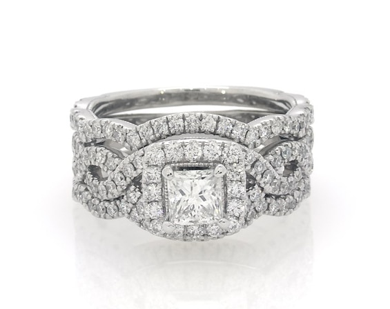 Previously Owned Neil Lane Princess-Cut Diamond Halo Bridal Set 1-3/8 ct tw 14K White Gold Size 5