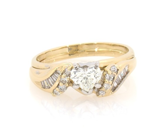 Previously Owned Heart-Shaped Diamond Bridal Set 5/8 ct tw 14K Yellow Gold Size 5.5