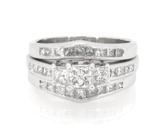 Previously Owned Princess-Cut Diamond Three-Stone Bridal Set 1-3/4 ct tw 14K White Gold Size 7