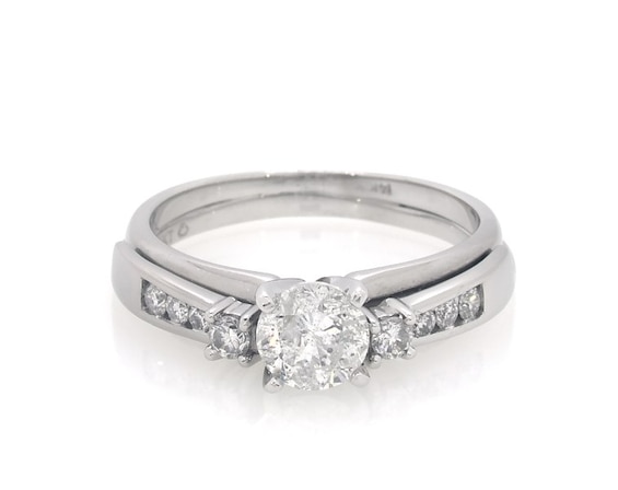 Previously Owned Round-Cut Diamond Bridal Set 1 ct tw 14K White Gold 7