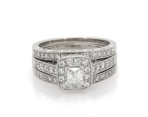 Previously Owned Princess-Cut Diamond Halo Bridal Set 5/8 ct tw 14K White Gold Size 4.75