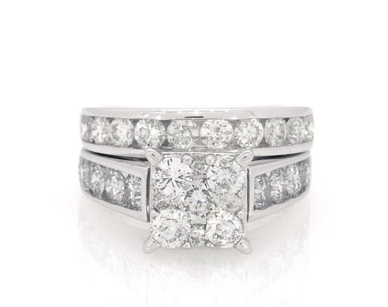 Previously Owned Multi-Diamond Square Center Bridal Set 2-3/4 ct tw 14K White Gold Size