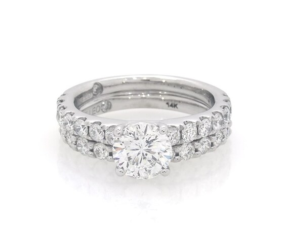 Previously Owned THE LEO Diamond Round-Cut Bridal Set 1-7/8 ct tw 14K White Gold Size 4