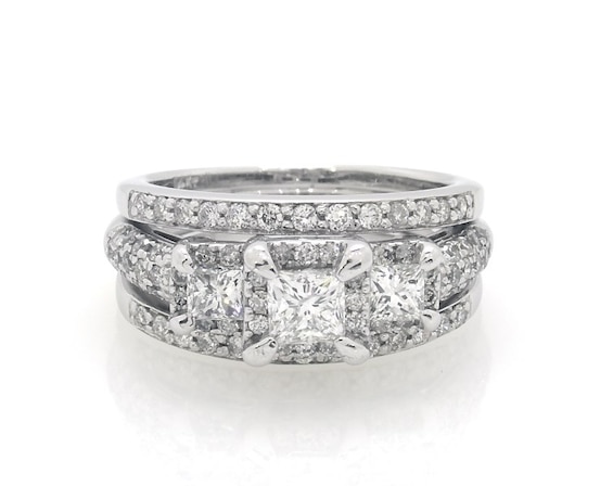 Previously Owned Princess-Cut Diamond Three-Stone Bridal Set 1-1/5 ct tw 14K White Gold Size 5.5