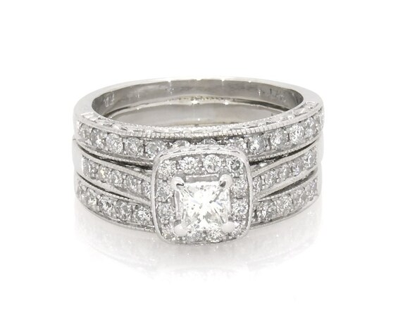 Previously Owned Princess-Cut Diamond Cushion Halo Bridal Set 7/8 ct tw 14K White Gold Size 5.5
