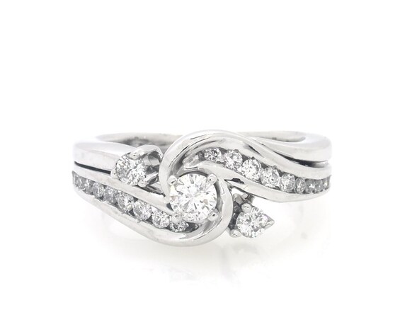 Previously Owned Round-Cut Diamond Bypass Bridal Set 1/2 ct tw 14K White Gold Size 6.5