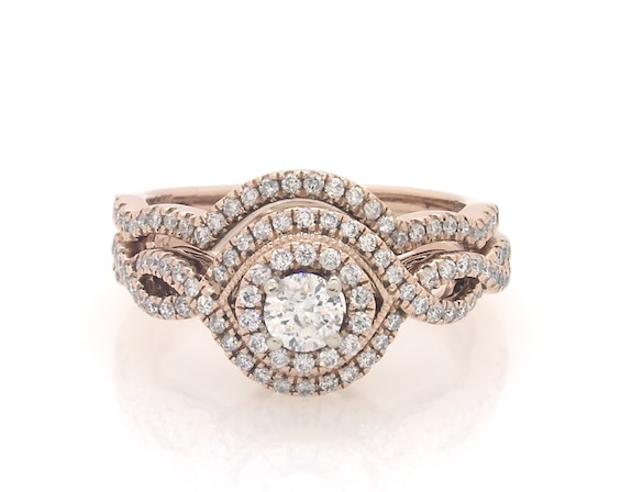 Previously Owned Round-Cut Diamond Halo Twist Bridal Set 3/4 ct tw 14K Rose Gold Size 6.75