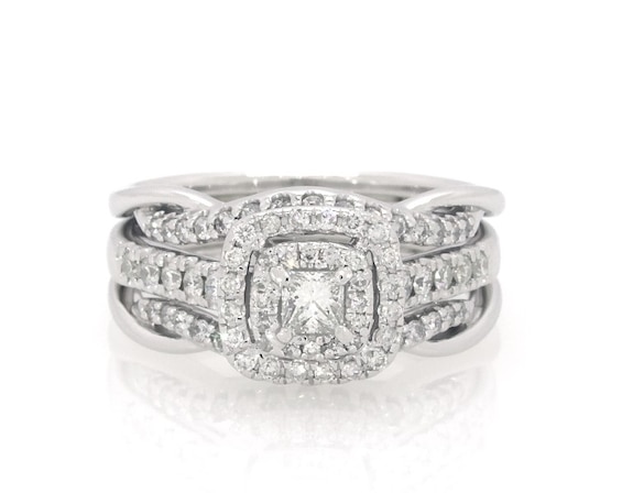 Previously Owned Princess-Cut Diamond Halo Bridal Set 5/8 ct tw 14K White Gold Size 5.25