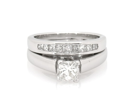 Previously Owned Round-Cut Diamond Bridal Set 5/8 ct tw 14K White Gold & Platinum 4.25