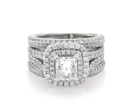 Previously Owned Vera Wang LOVE Princess-Cut Diamond Double Halo Bridal Set 3 ct tw 14K White Gold Size 6.25