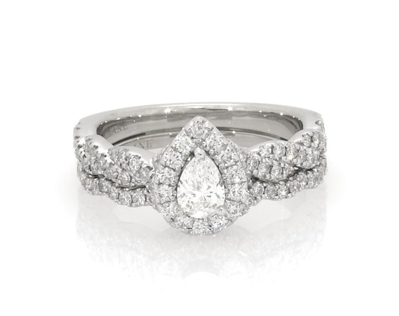 Previously Owned Neil Lane Pear-Shaped Diamond Bridal Set 7/8 ct tw 14K White Gold Size 6.5