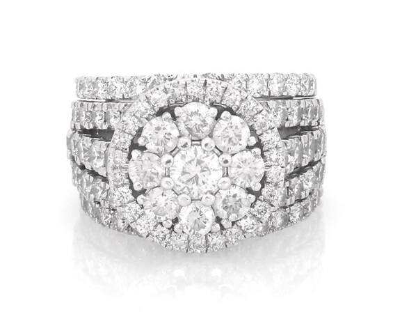 Previously Owned Round-Cut Multi-Diamond Flower Halo Bridal Set 3-7/8 ct tw 10K White Gold Size 9