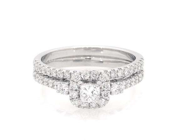 Previously Owned THE LEO Diamond Princess-Cut Halo Bridal Set 1 ct tw 14K White Gold 6.75