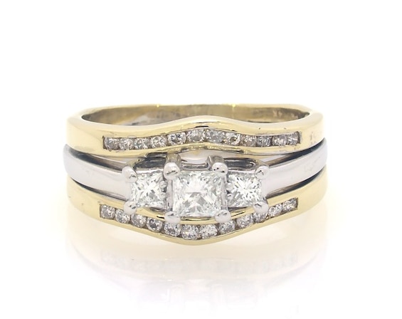 Previously Owned Princess-Cut Diamond Three-Stone Bridal Set 5/8 ct tw 14K Two-Tone Gold & Platinum Size 7.75