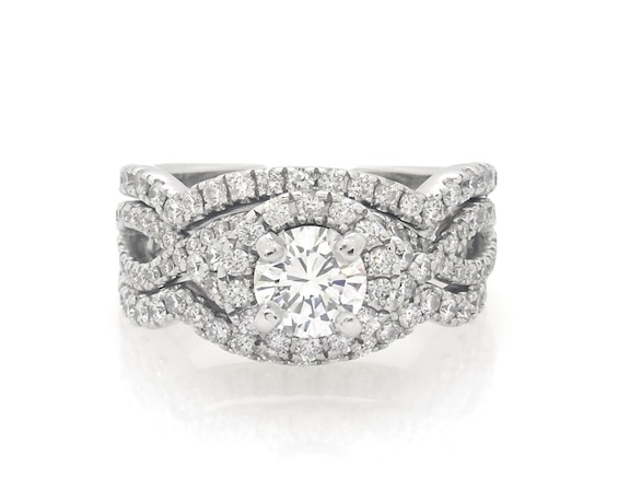 Previously Owned Neil Lane Round-Cut Diamond Halo Bridal Set 1-3/4 ct tw 14K White Gold 5.75