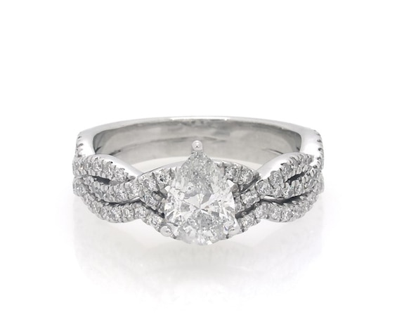 Previously Owned Neil Lane Pear-Shaped Diamond Bridal Set 1 ct tw 14K White Gold Size 5.5