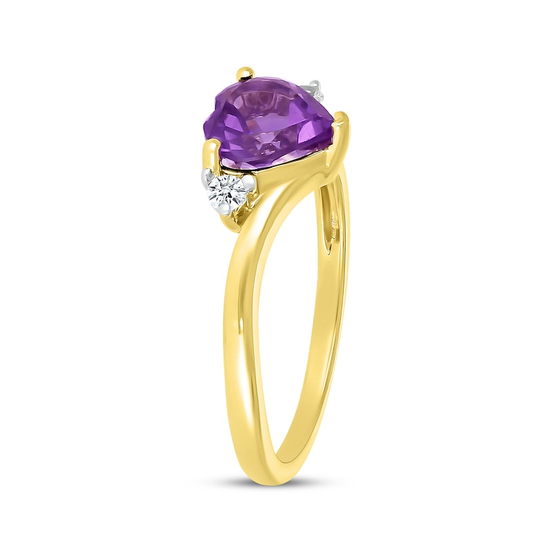 Main Image 2 of Heart-Shaped Amethyst & Diamond Ring 1/15 ct tw 10K Yellow Gold