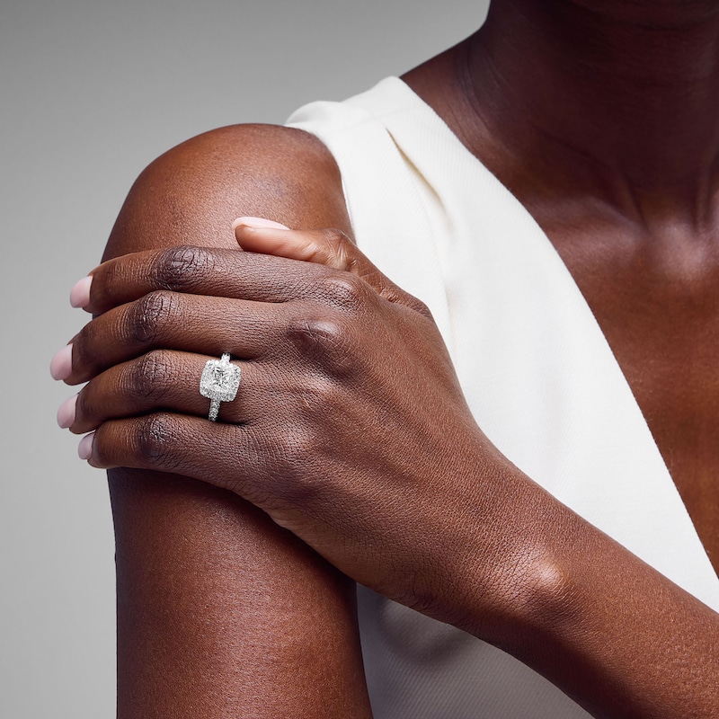 Main Image 4 of Neil Lane Diamond Engagement Ring 3 ct tw Princess/Round 14K White Gold