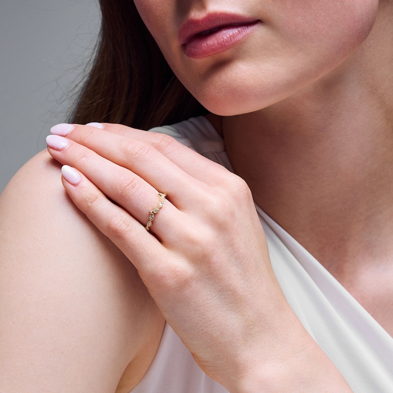 Main Image 12 of Neil Lane Diamond Contour Wedding Band 1/8 ct tw 14K Yellow Gold