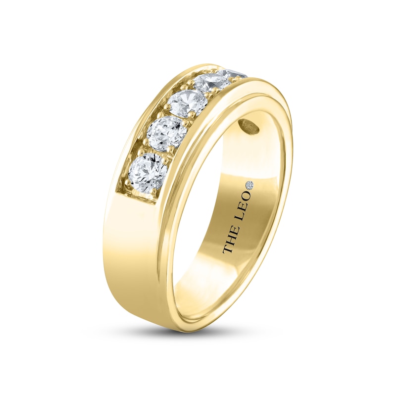 Main Image 2 of Men's THE LEO Diamond Seven-Stone Wedding Band 1-1/2 ct tw 14K Yellow Gold