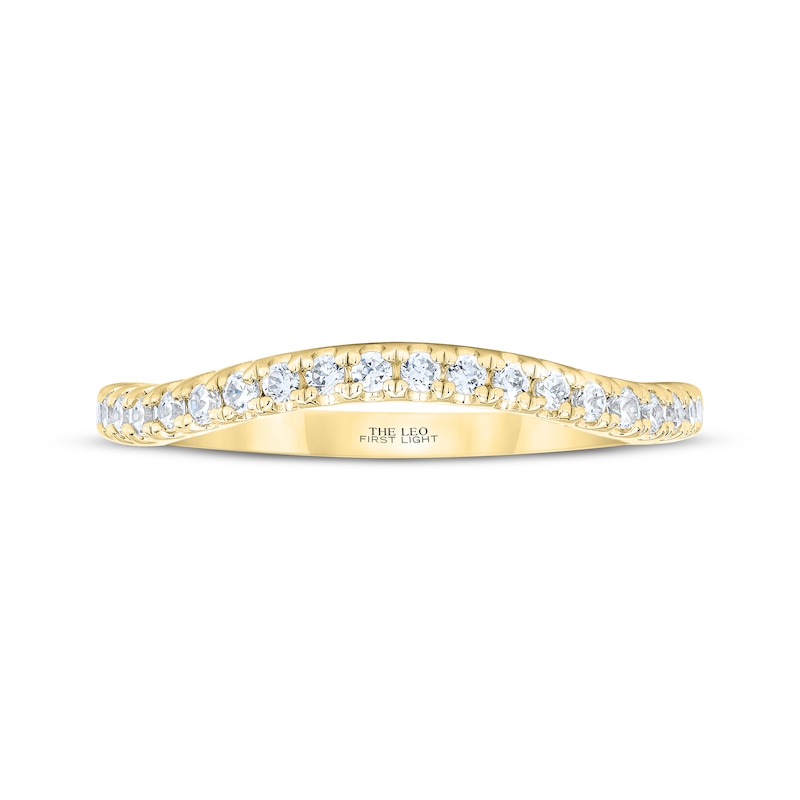 Main Image 3 of THE LEO First Light Diamond Curved Wedding Band 1/4 ct tw 14K Yellow Gold